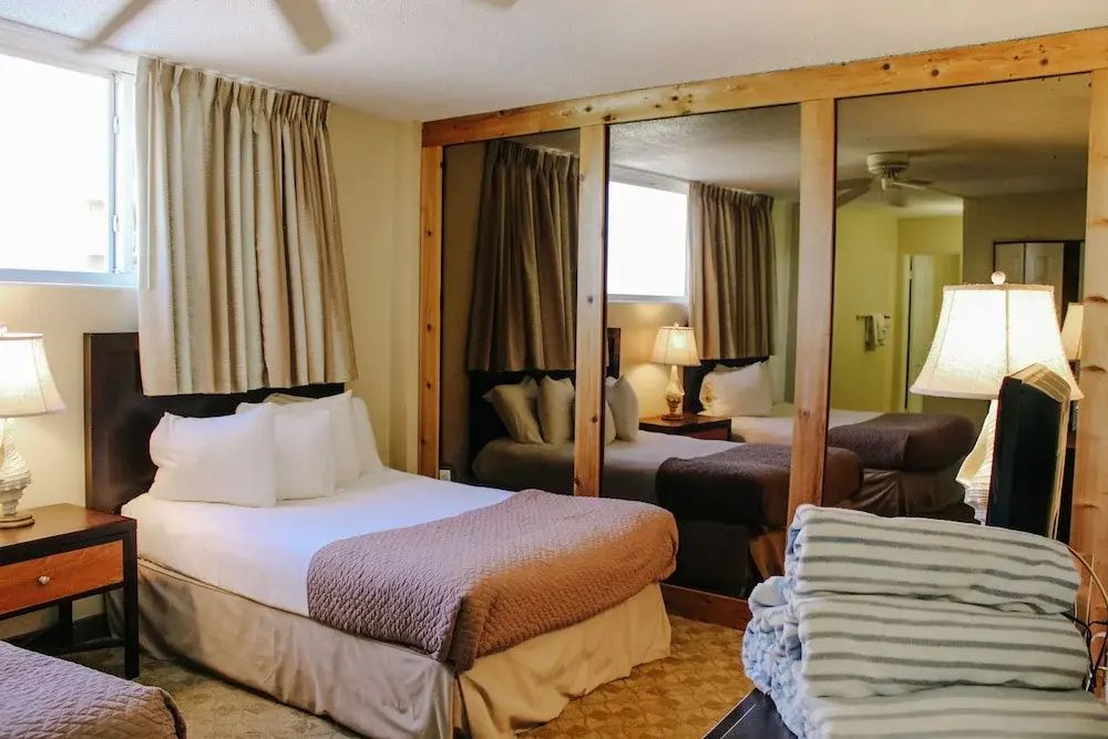 Outrigger Beach Club - Ormond Beach