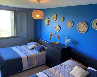 Villa spacieuse avec piscine privée et vue montagne à Prades - Prades - Habitación