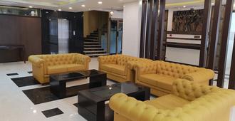 Arna Hotel - Bagaluru - Lobby