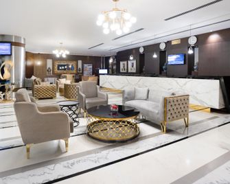 Montreal Barsha Hotel - Dubai - Front desk