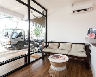 Zen Rooms Basic Kulaijaya - Kulai - Sala de estar