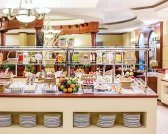 Knight Castle Hotel - Dubái - Buffet