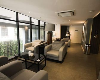 Juno Tanah Abang Jakarta - ג'קרטה - טרקלין