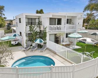 The Villa's Mooloolaba - Villa 4 - Mooloolaba - Uima-allas