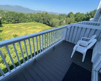 North Conway Mountain Inn - נורת' קונווי - מרפסת