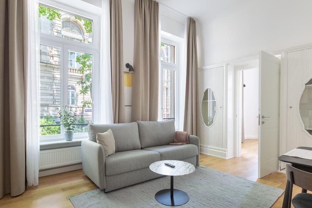 limehome Baden-Baden Bäderstraße - Baden-Baden - Wohnzimmer