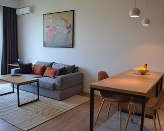Poti Apartments - get cozy apartment in Poti - Poti - Sala de estar