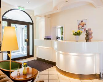 Hotel Kronprinz Berlin - Berlin - Rezeption