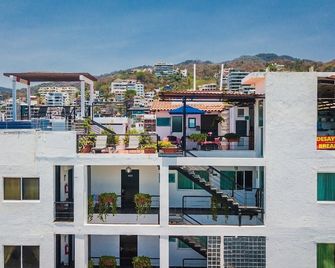 Nadia - Puerto Vallarta - Extérieur