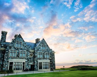 Trump International Golf Links & Hotel Doonbeg Ireland - Doonbeg - Building