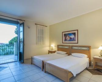 Kyveli Apartments - Vrontádos - Bedroom