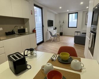 Living Pdl 2 - Ponta Delgada - Kitchen