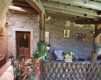 comfortable cottage valley of the Vôge - Xertigny - Patio