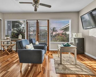 Rustic Coastal Retreat in Sunset Cliffs three beds & two baths - San Diego - Stue