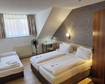 Hotel Löwen - Meckenbeuren - Schlafzimmer