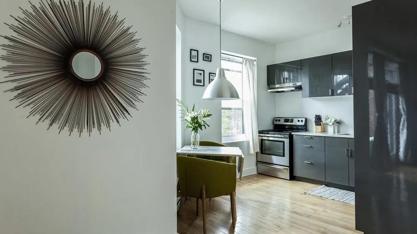 Posh Mile End Suites by Sonder