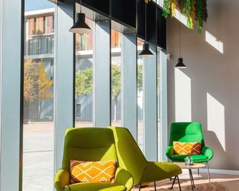 Atenea Living - Mataró - Patio