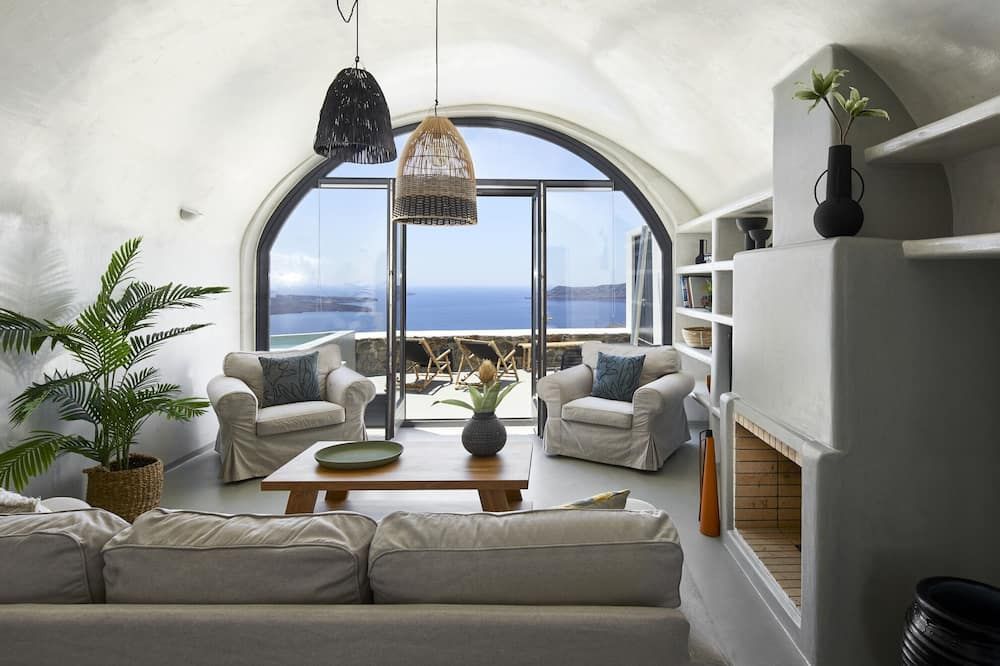 Santorini Princess Spa Hotel - אימרוויגלי - סלון