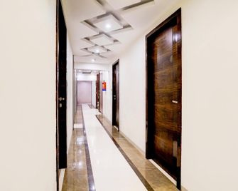 Hotel Park Palace - Bombay - Pasillo