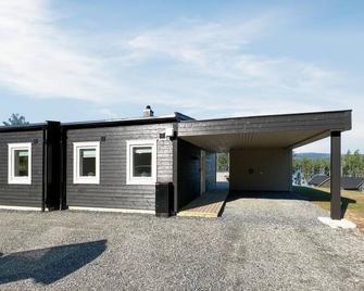 Gorgeous Home In Hurdal With Lake View - Hurdal - Building