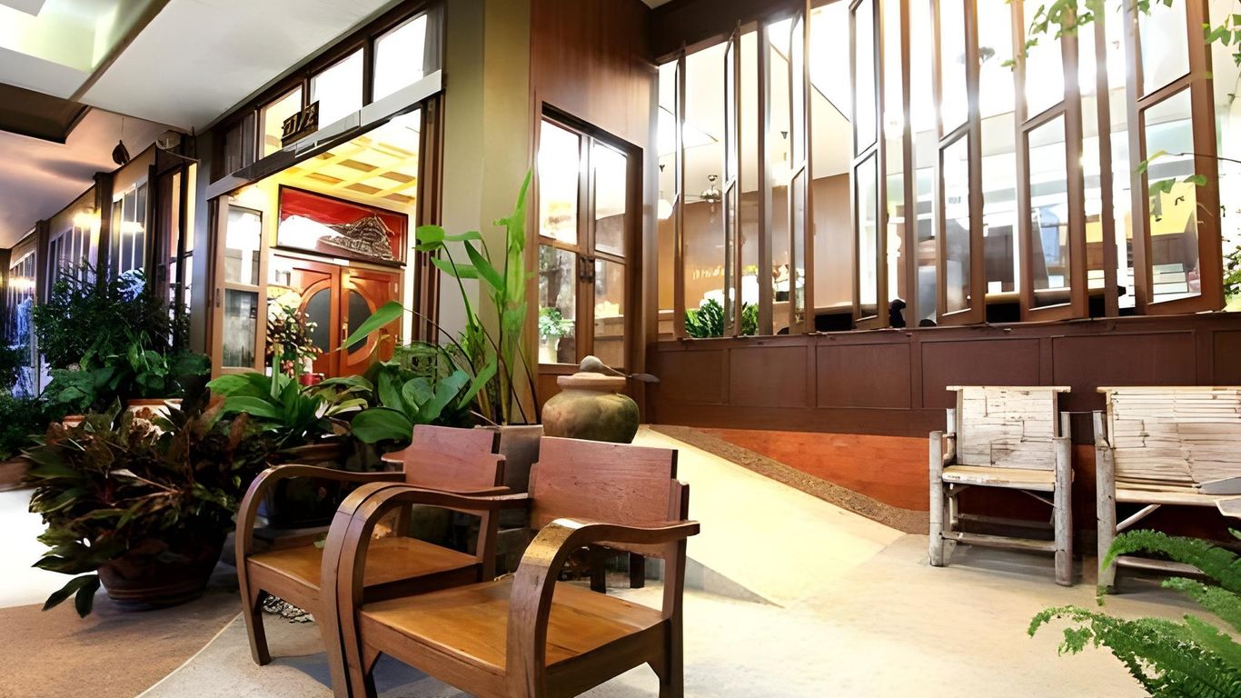 Karnmanee Place Hotel