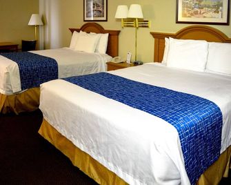 Travelodge by Wyndham St. Louis - Berkeley - Habitación