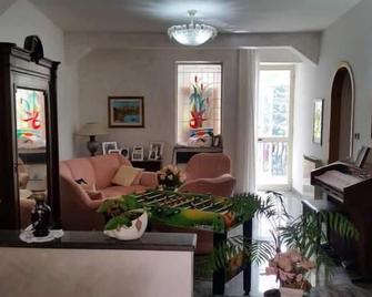 Borgo di Taormina - Mongiuffi Melia - Sala de estar