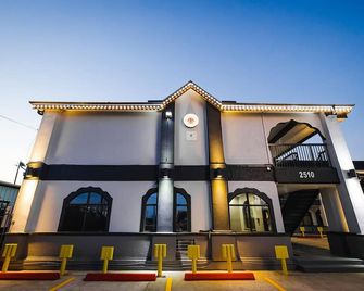 Downtowner Inns - Houston Downtown & Convention Center - Houston - Building