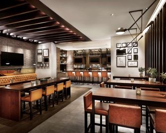 سلسلة فنادق هيلتون جاردن إن دبي، مول أفينيو - دبي - مطعم