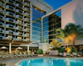DoubleTree by Hilton San Jose - San Jose - Pool