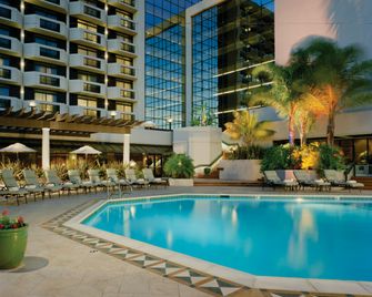 DoubleTree by Hilton San Jose - San Jose - Pileta