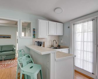New The Cottage at James House - Key West - Bedroom