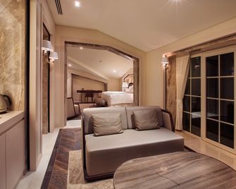 Kemer Country Hotel Istanbul - Istanbul - Stue