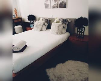Le Clos Des Mylandes - Dax - Chambre