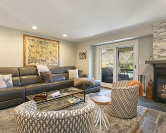 608 Avon Center Lodge 2 Bedroom Condo - Avon - Sala de estar