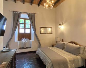 Hotel Casa Mexicana - Mineral de Pozos - Bedroom