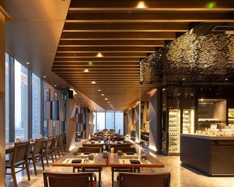 Swissôtel Living Jakarta Mega Kuningan - Jakarta - Restaurant
