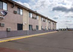 Quality Inn - Lamar - Gebouw