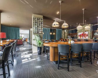 Novotel Montréal Aéroport - Mont-real - Bar