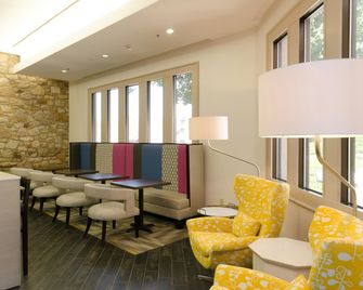 Holiday Inn Express Hickory-Hickory Mart By IHG - Hickory - Lounge