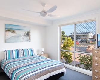 Number 4 at 27 South Street - Tuncurry - Ložnice