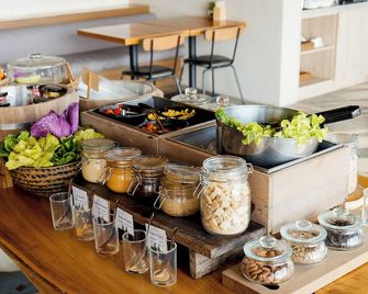 Z9 Resort - Si Sawat - Buffet