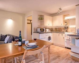 The Woodshed, Benhall - Saxmundham - Kitchen