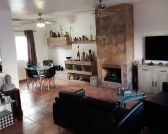 Townhouse with communal pool - Fuente de Piedra - Sala de estar