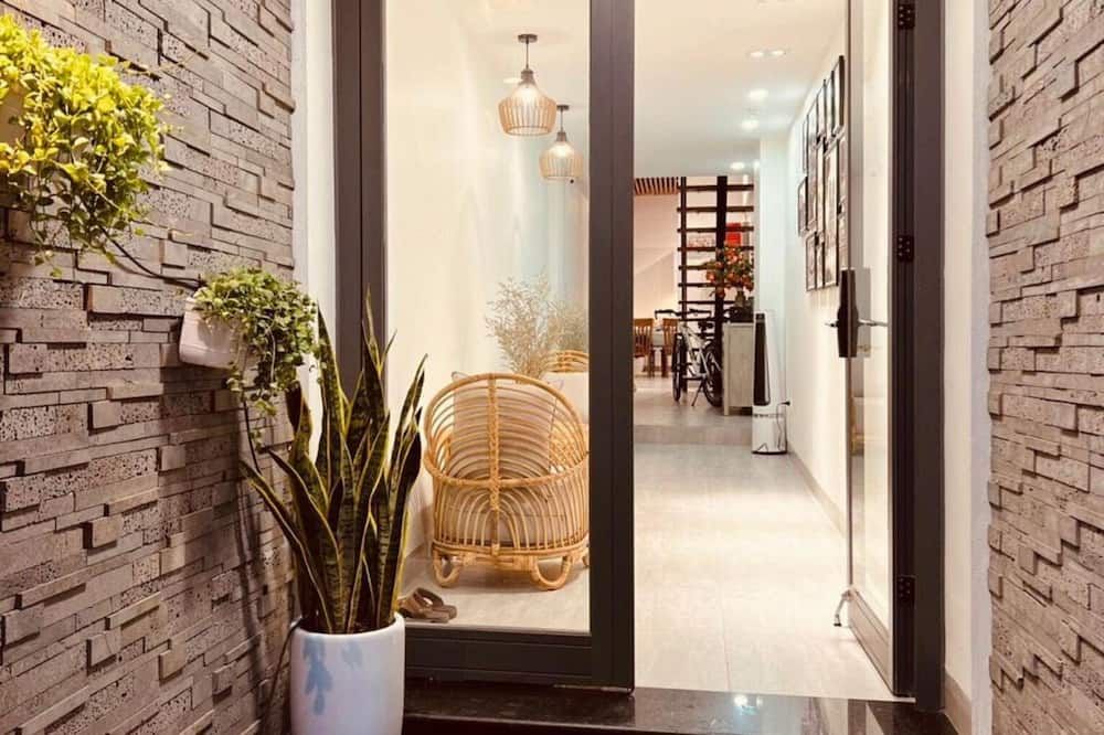 Lanha Hotel - Homestay - Hanoi - Pasillo