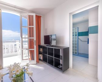 Apartamentos Corona Mar - Puerto del Carmen - Sala de estar