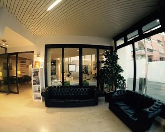 Hotel Riviera - Bari - Hall d’entrée