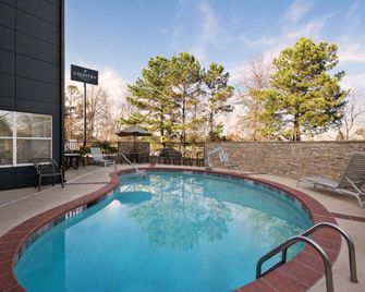 Baymont by Wyndham Morrow/Atlanta I-75 South - Morrow - Piscina