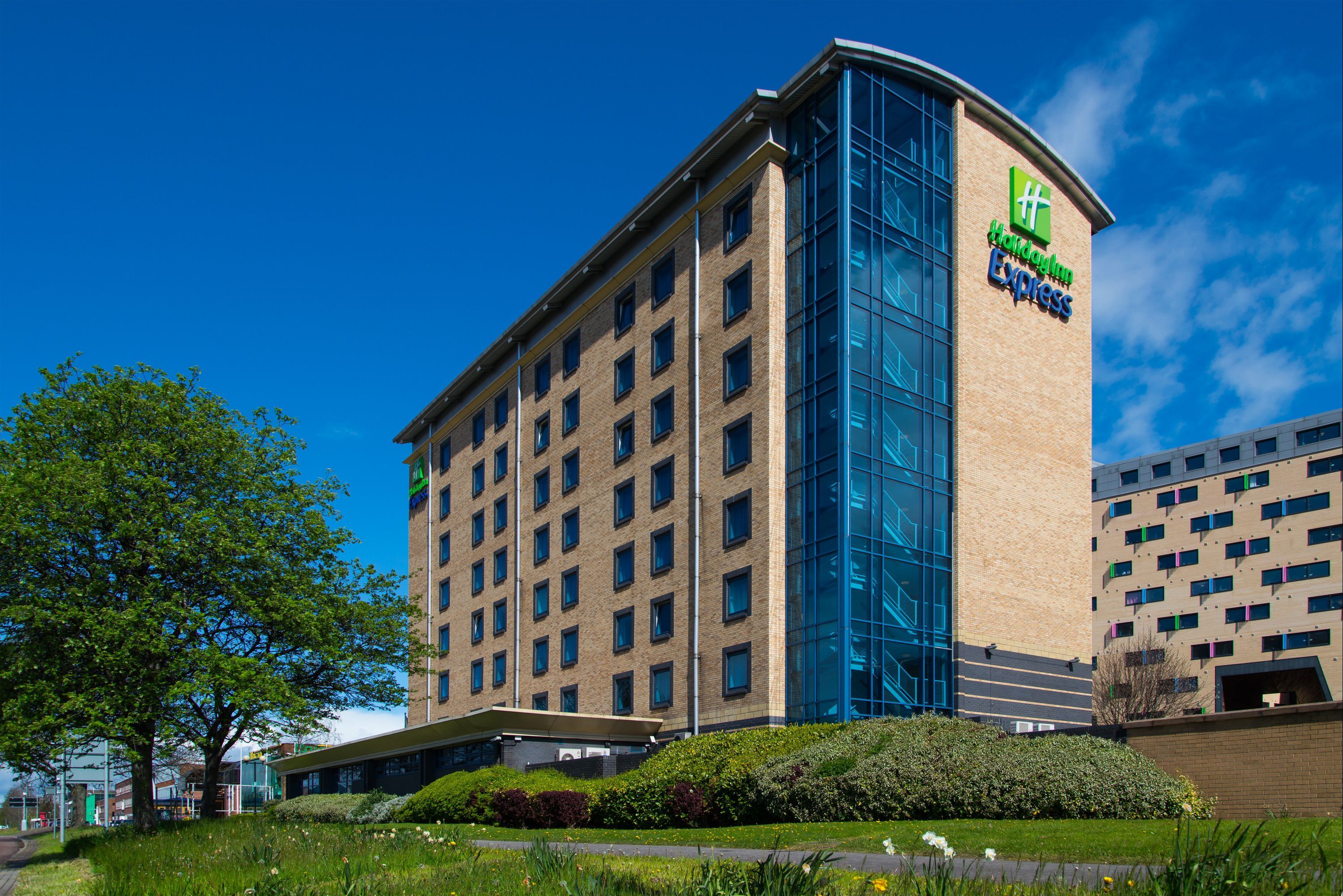 Holiday Inn Express Leeds - City Centre By IHG - לידס - בניין