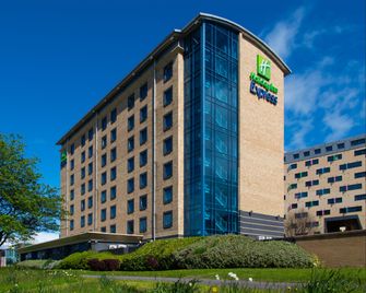 Holiday Inn Express Leeds - City Centre By IHG - Leeds - Rakennus